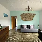 Baricevi Dvori Apartment *